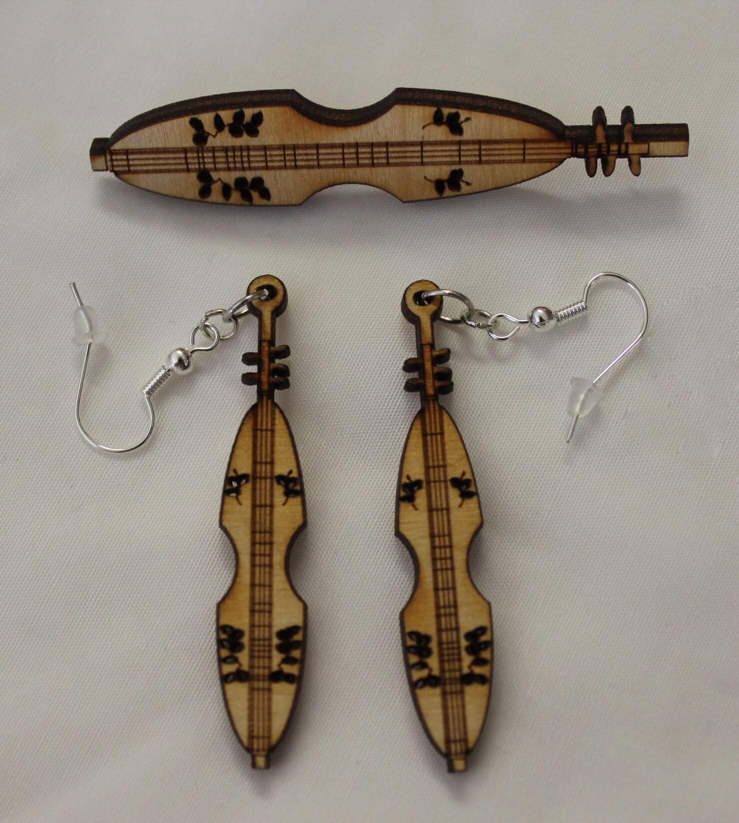 Dulcimer Wooden Pin & Earrings WoodNStrings